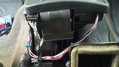 Click image for larger version. 

Name:	Transfercase Selector Switch Wiring Routing 1.jpg 
Views:	218 
Size:	97.7 KB 
ID:	1264